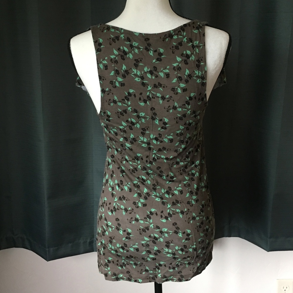 Floral Tank - Picture 3 of 3